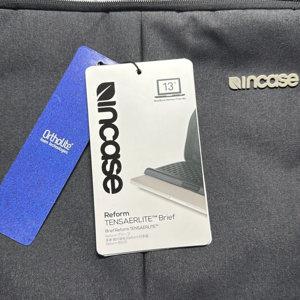 Incase 13” laptop bag - Picture 5 of 7